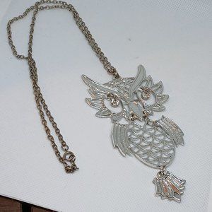 Vintage 1970s Silver Tone Articulated Owl Pendant Necklace #11W